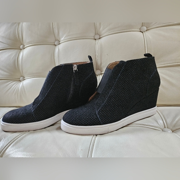 Linea Paolo Black Glitter Leather Wedge Bootie Side Zip-Size 8.5 - Picture 2 of 9